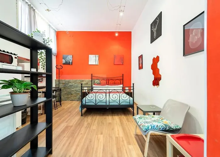 And Cozy Loft With Courtyard * 볼로냐