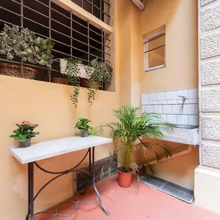 And Cozy Loft With Courtyard *