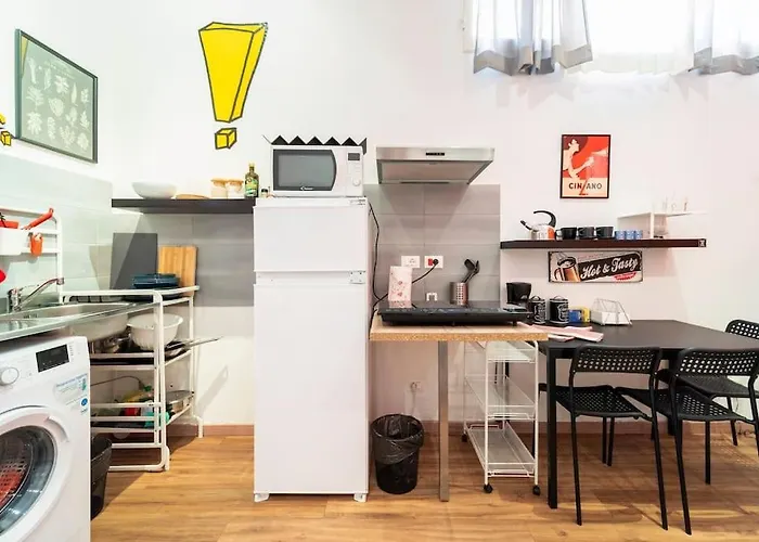 شقة And Cozy Loft With Courtyard بولونيا